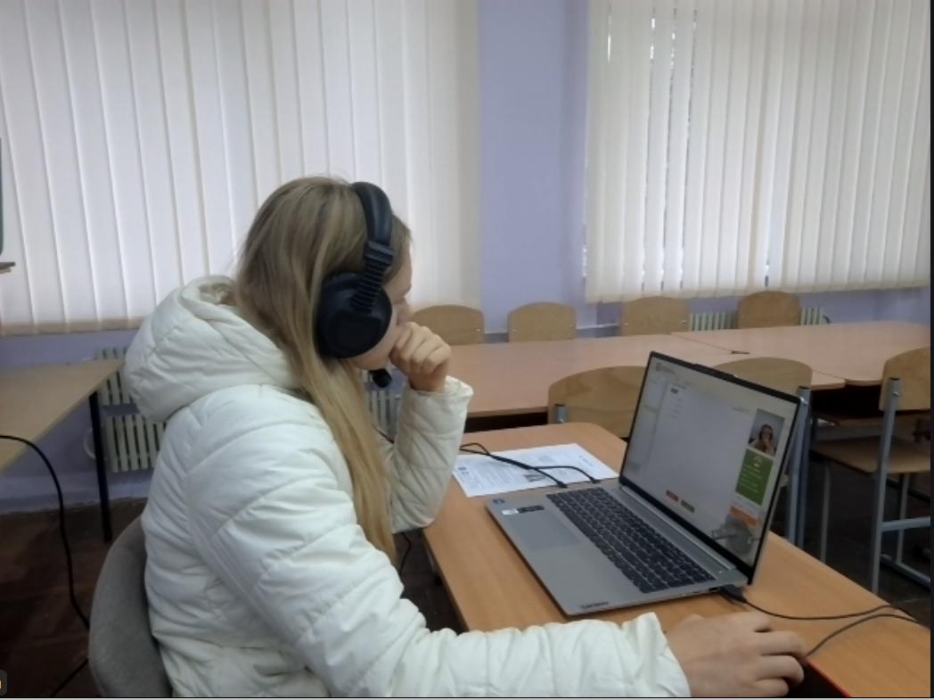 文尼察国立技术大学孔子学院成功举办中文水平考试居家网考